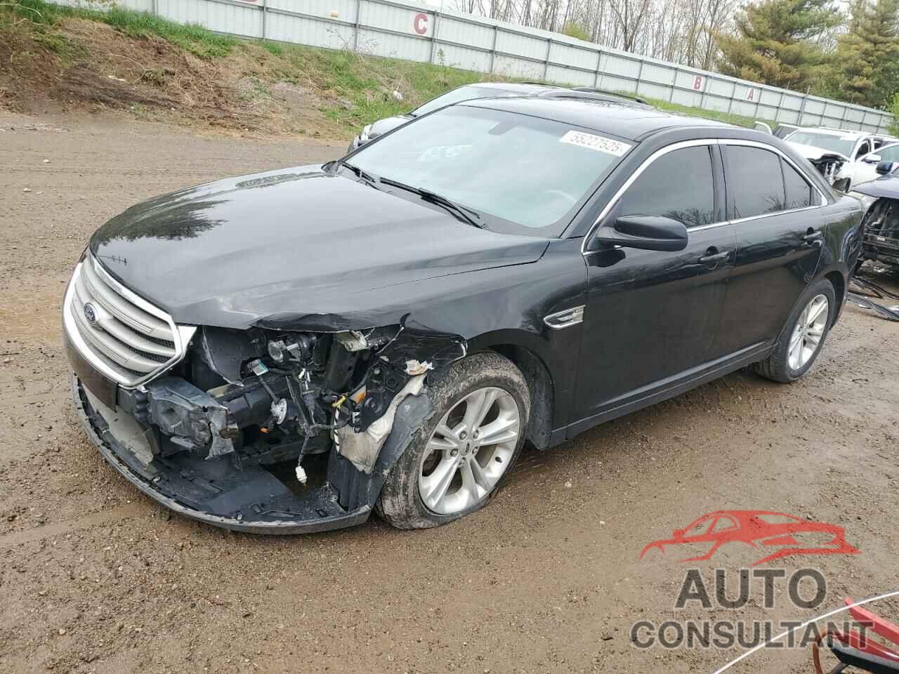FORD TAURUS 2018 - 1FAHP2E8XJG132612
