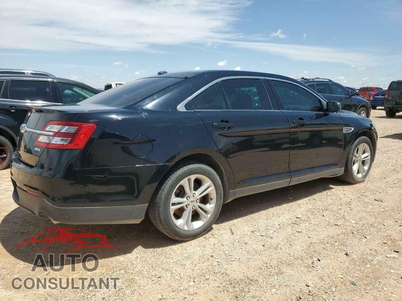 FORD TAURUS 2017 - 1FAHP2E87HG111985