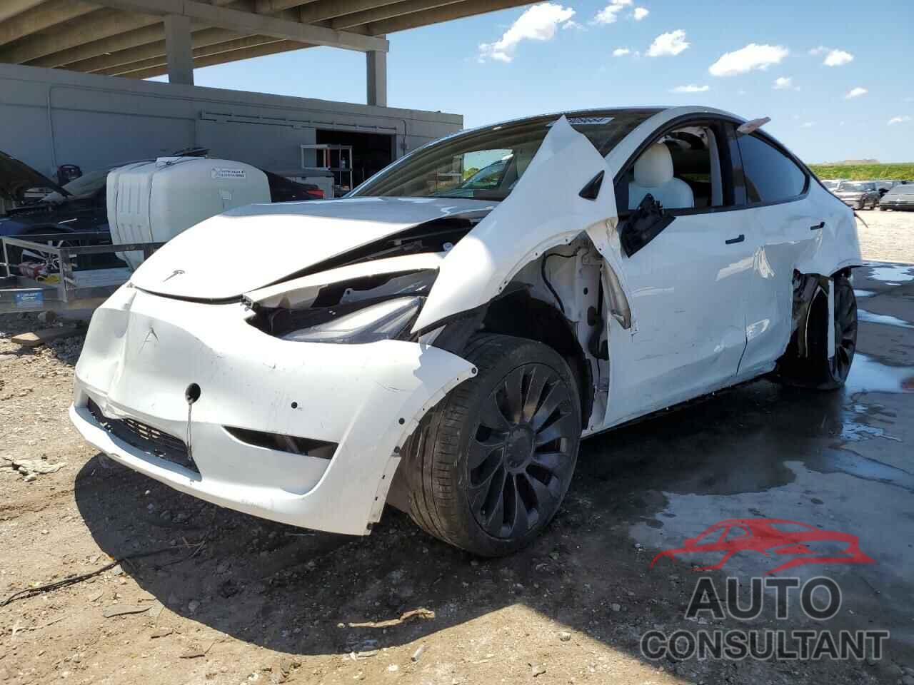 TESLA MODEL Y 2021 - 5YJYGDEF2MF252651