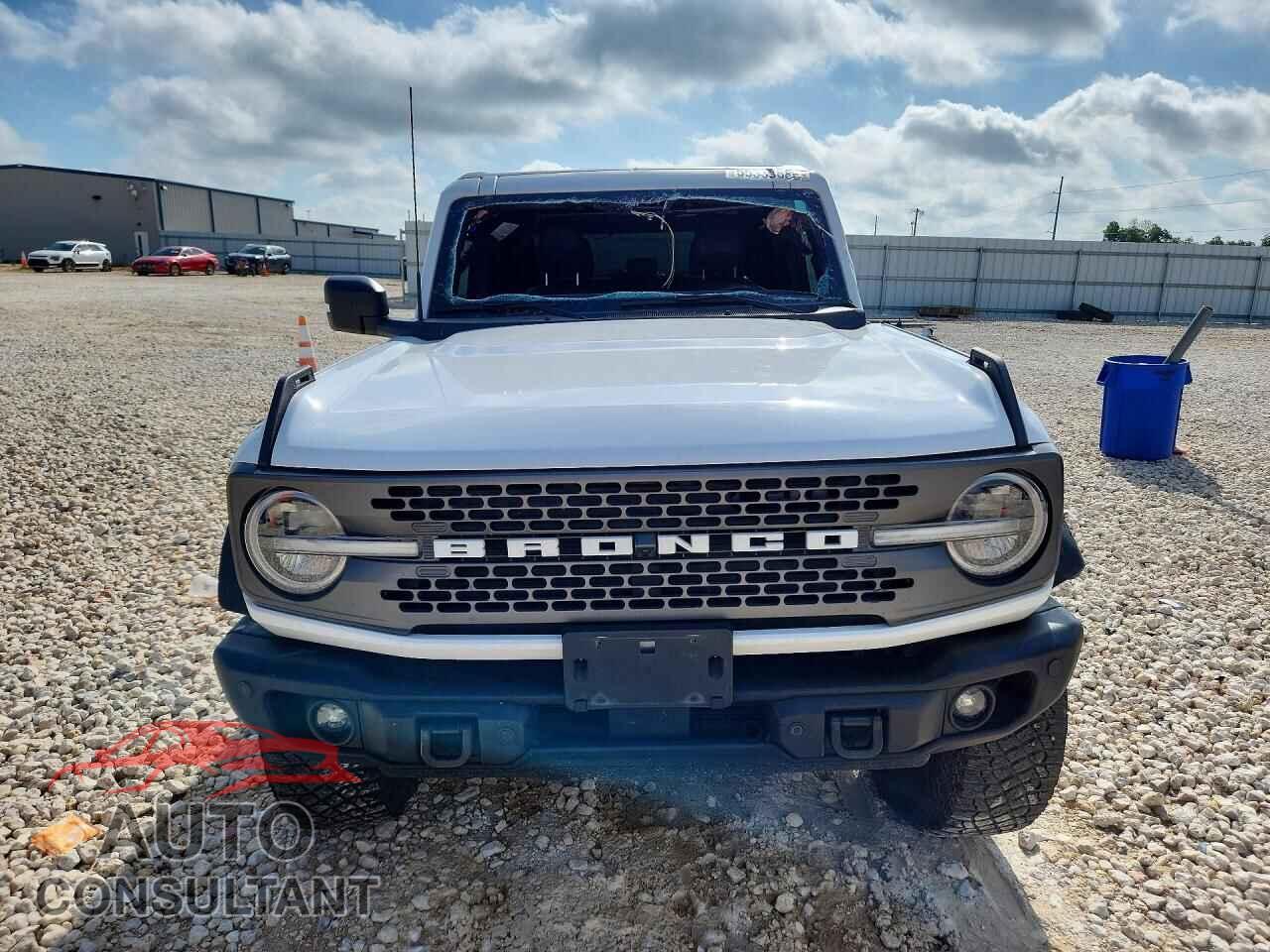 FORD BRONCO 2023 - 1FMEE5DP9PLC13318