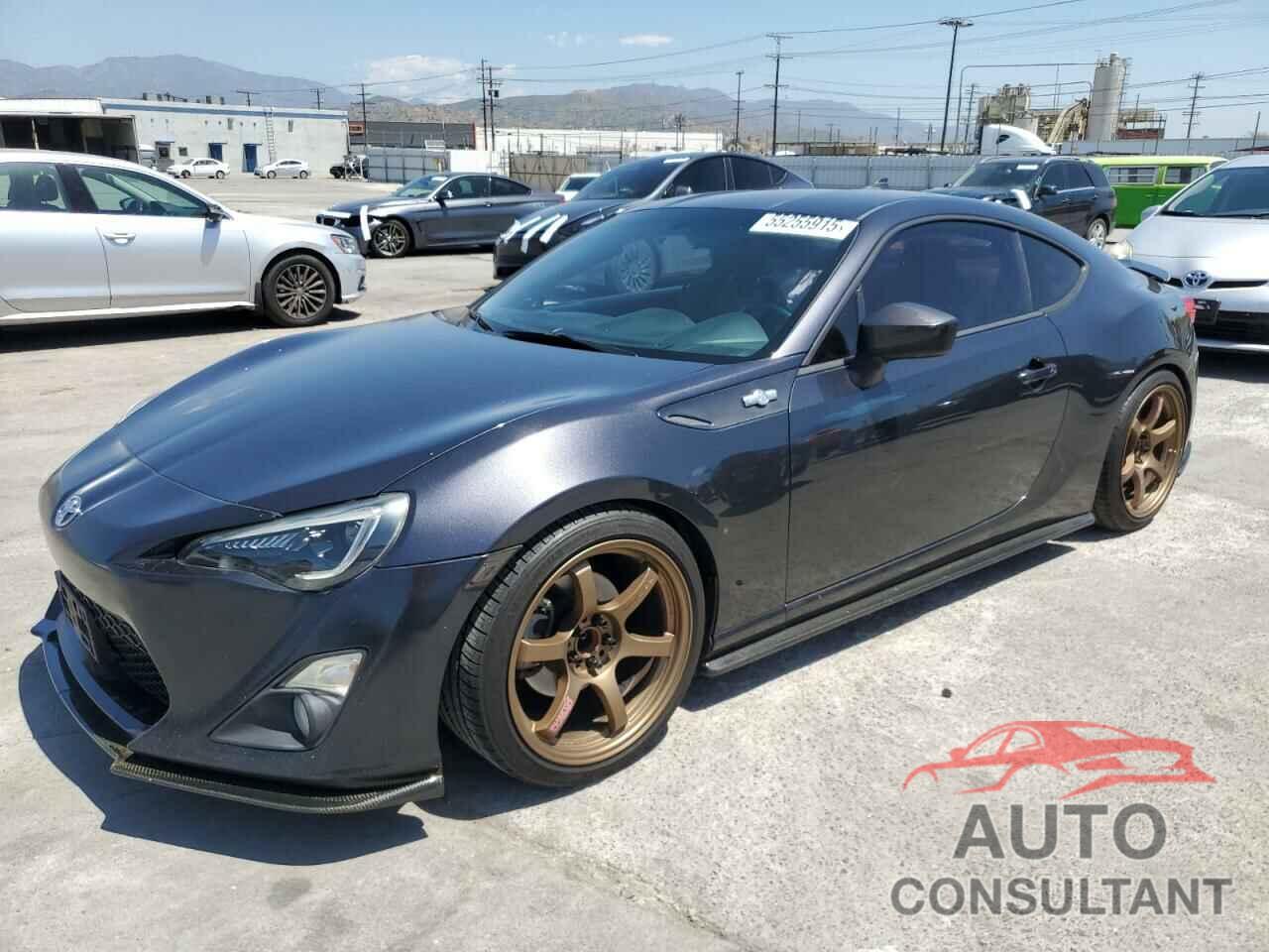 TOYOTA SCION 2013 - JF1ZNAA14D1705184