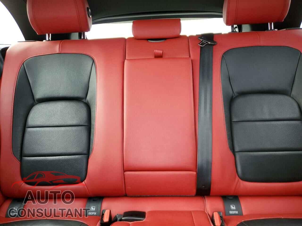 JAGUAR F-PACE 2017 - SADCM2BV0HA077404