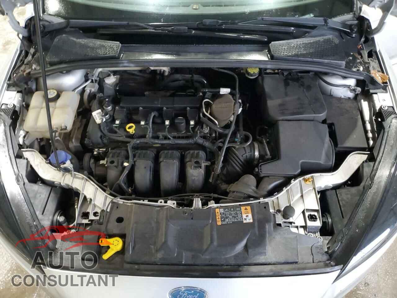 FORD FOCUS 2015 - 1FADP3F25FL269051