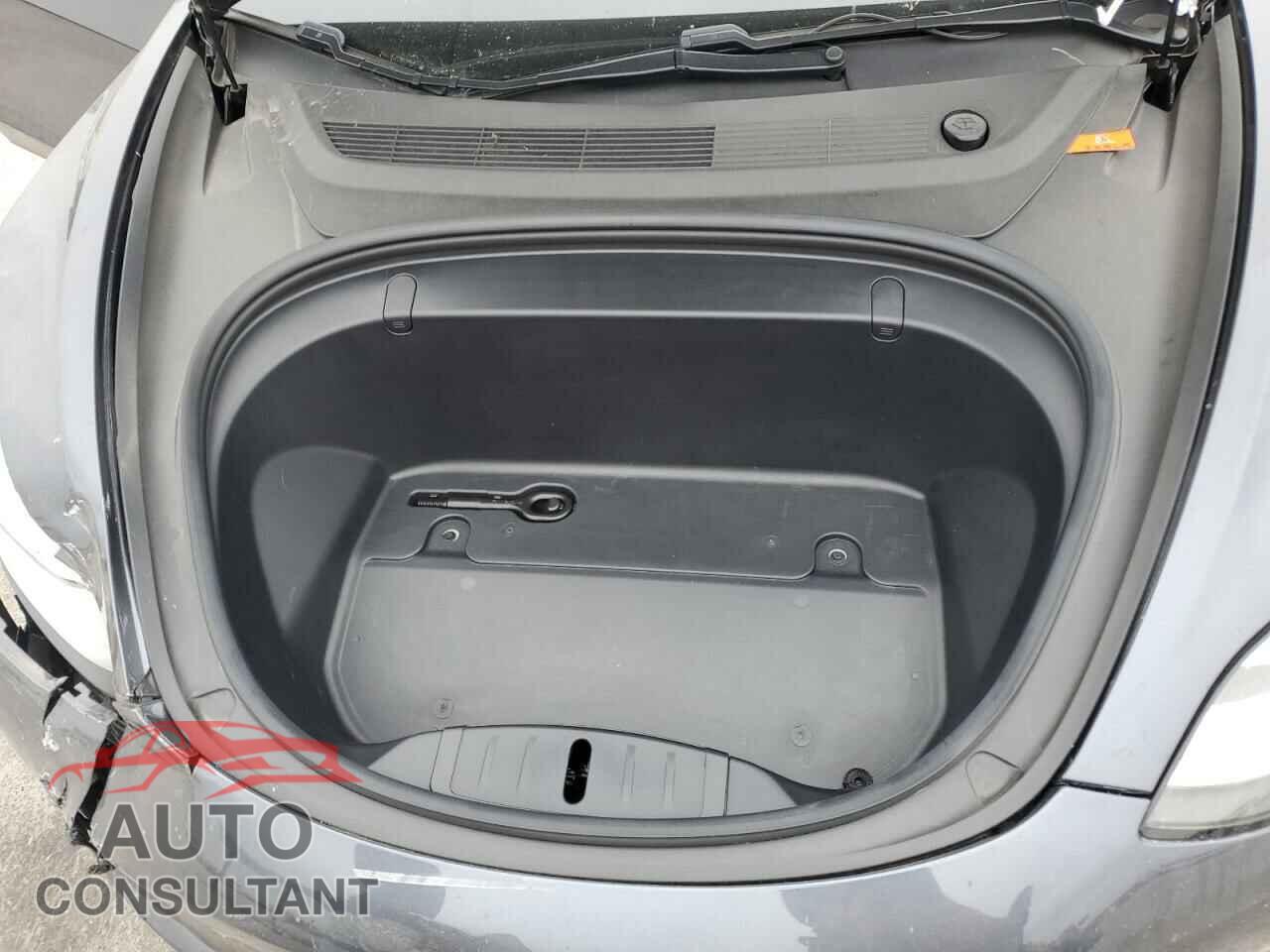 TESLA MODEL 3 2019 - 5YJ3E1EB2KF528769