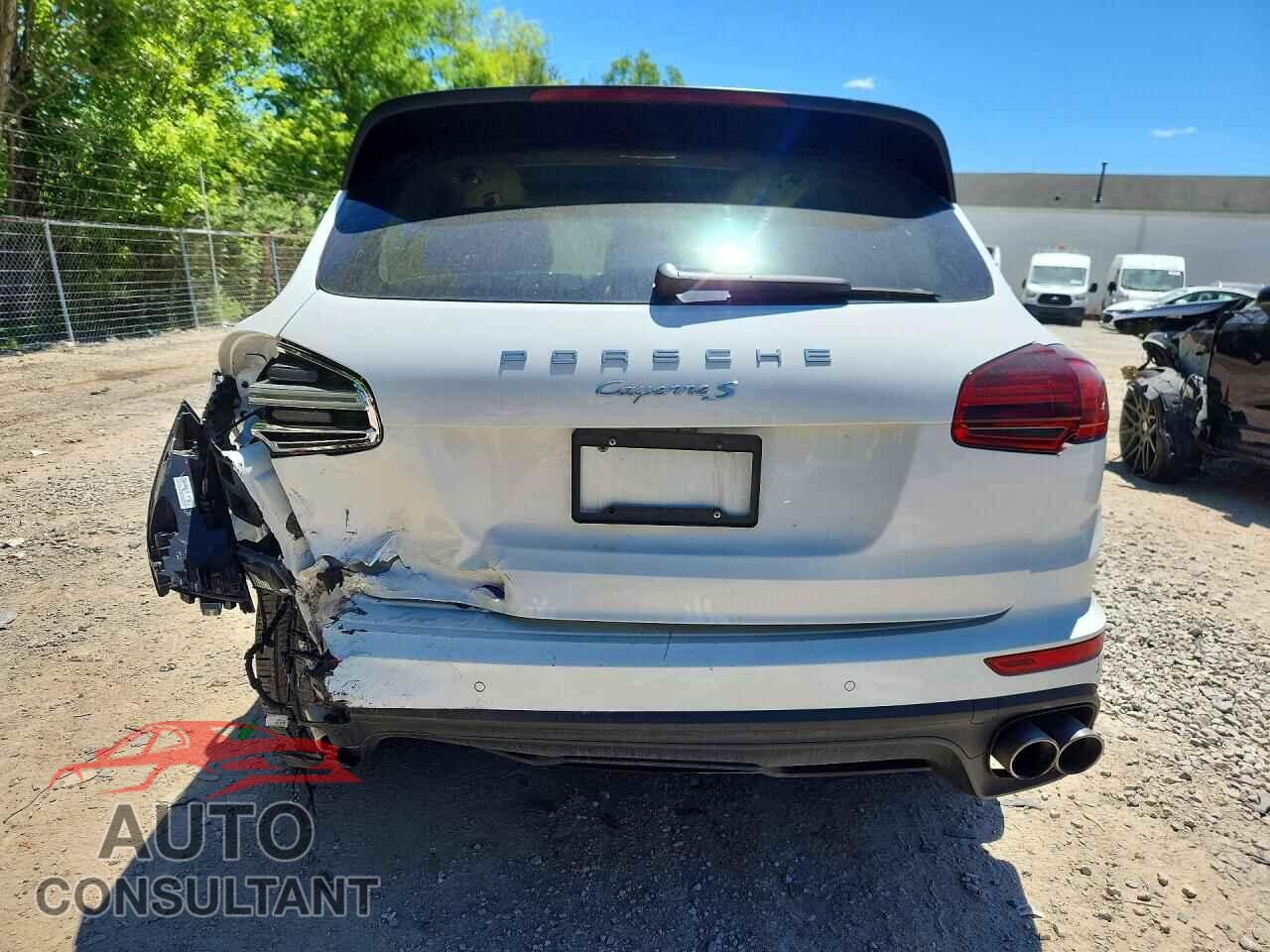 PORSCHE CAYENNE 2016 - WP1AB2A22GLA95260