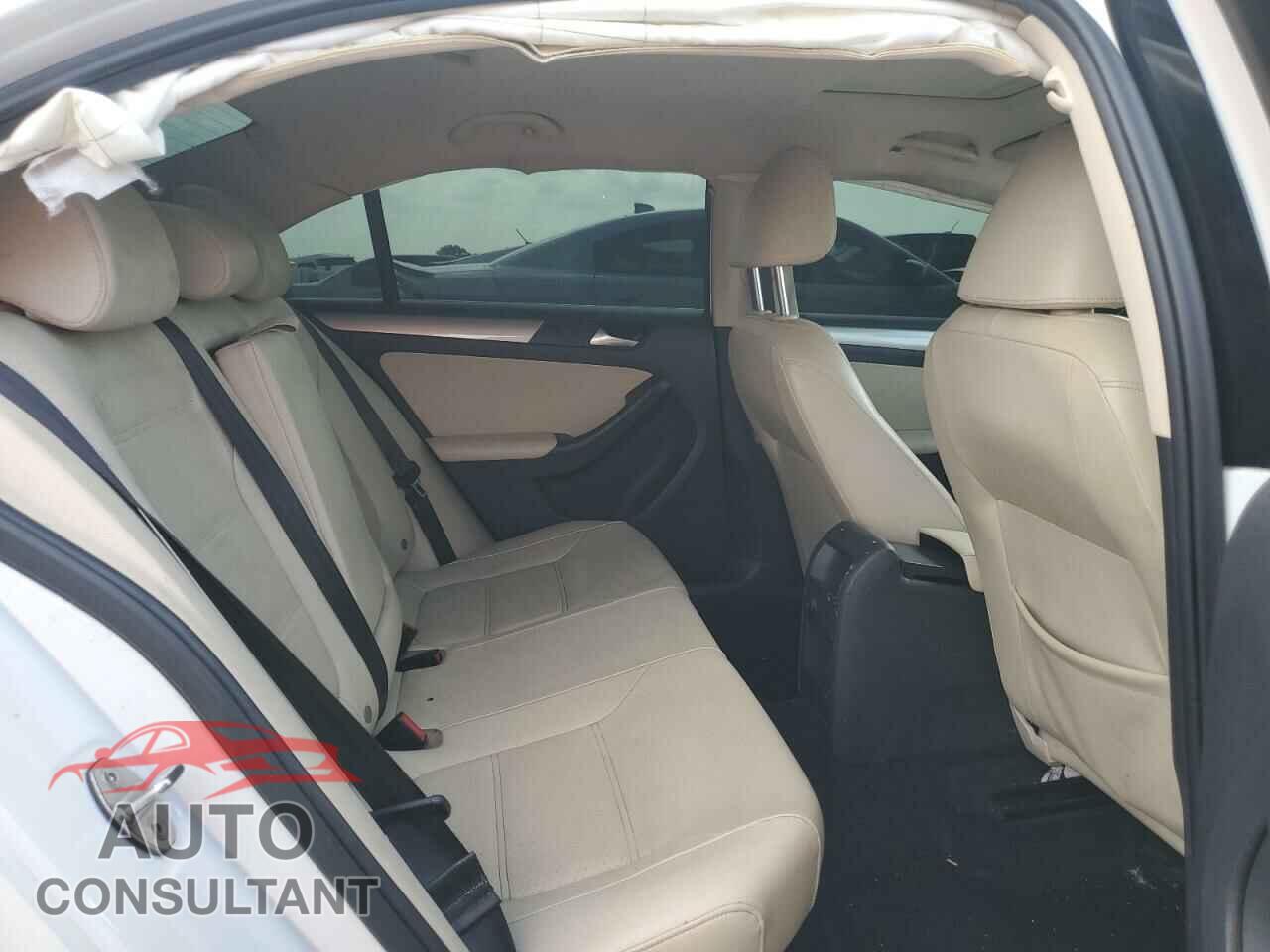 VOLKSWAGEN JETTA 2017 - 3VWDB7AJ8HM328123