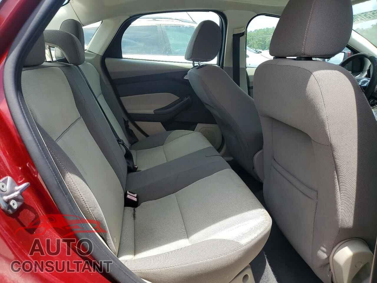 FORD FOCUS 2013 - 1FADP3F22DL167543