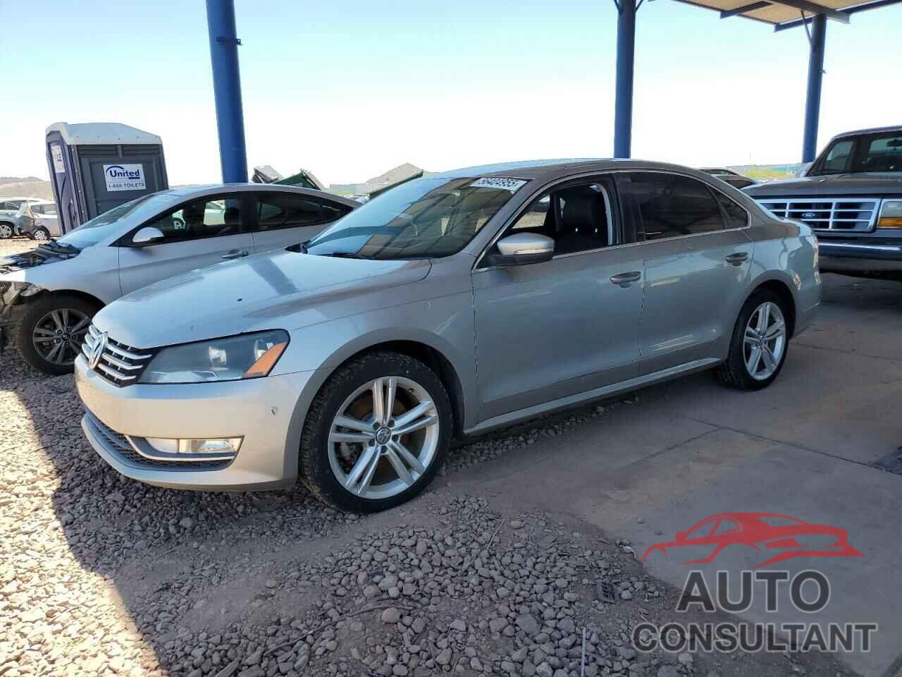 VOLKSWAGEN PASSAT 2013 - 1VWBN7A39DC071226