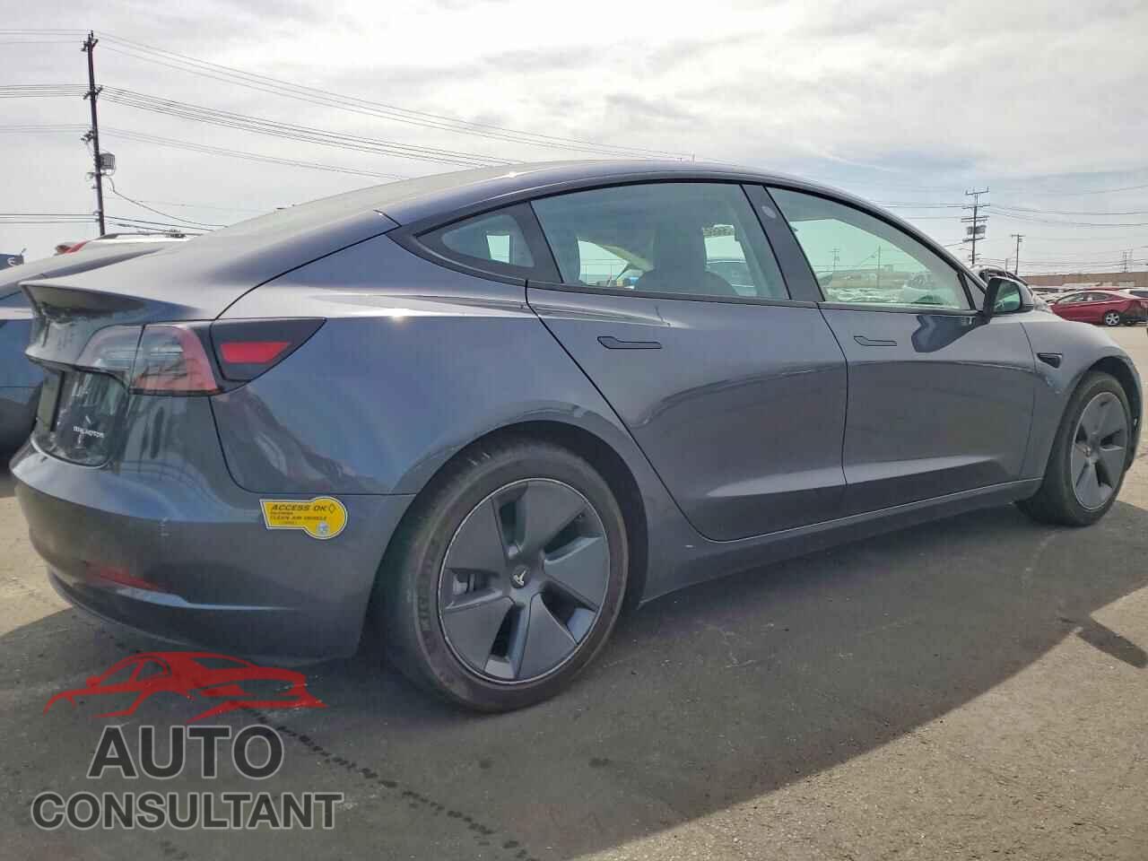 TESLA MODEL 3 2022 - 5YJ3E1EBXNF323012