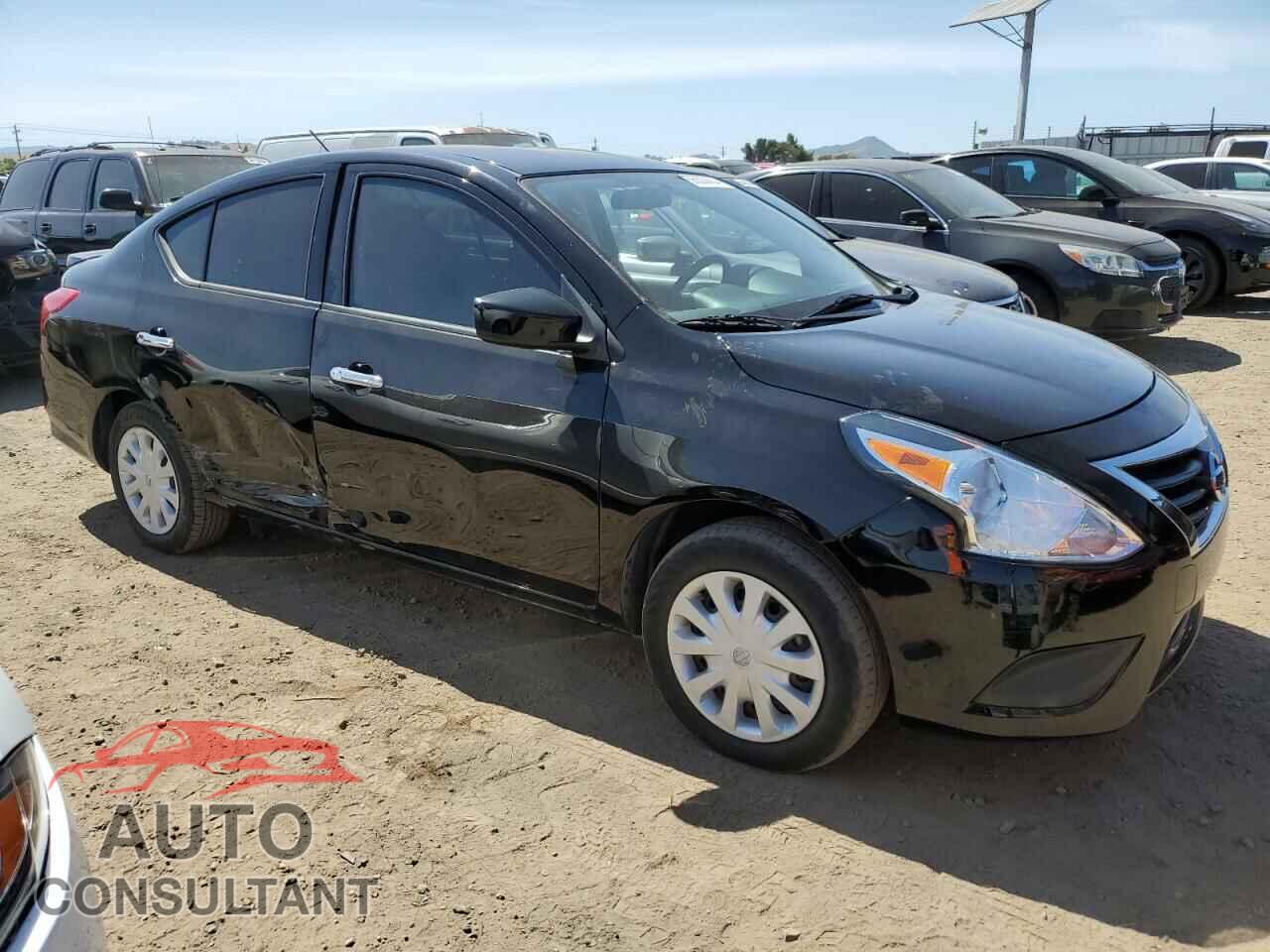 NISSAN VERSA 2018 - 3N1CN7AP1JL859480