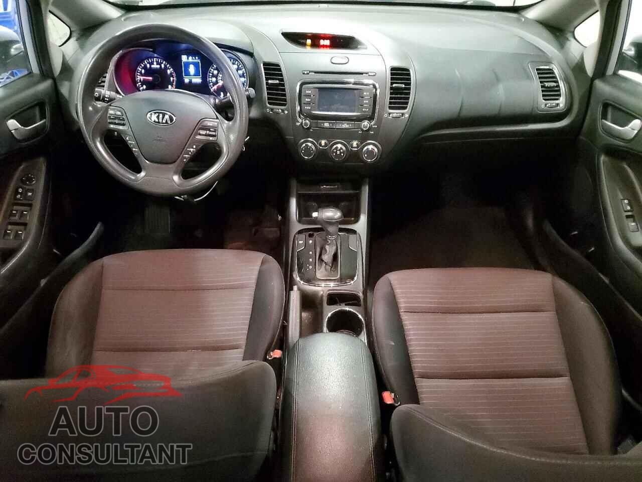 KIA FORTE 2017 - 3KPFL4A71HE017543