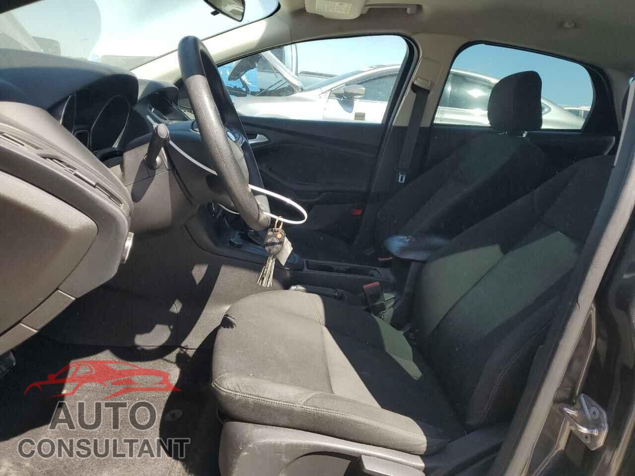 FORD FOCUS 2015 - 1FADP3F28FL341666