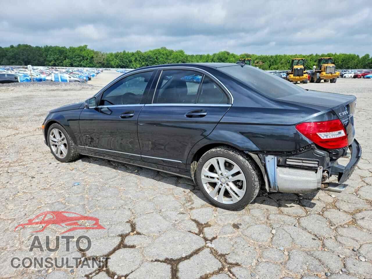 MERCEDES-BENZ C-CLASS 2012 - WDDGF8BB5CA629705