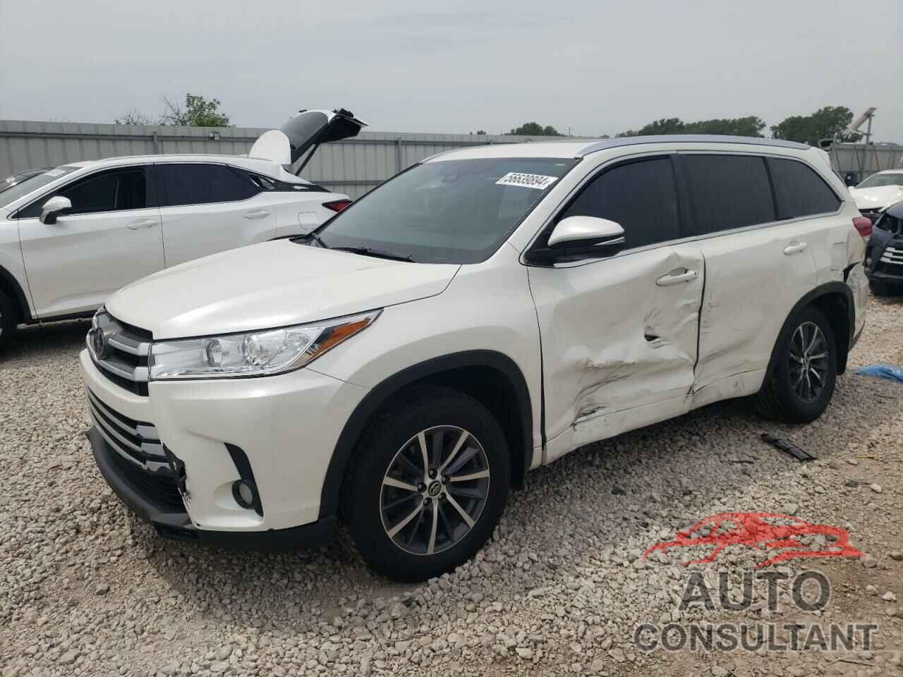 TOYOTA HIGHLANDER 2018 - 5TDJZRFH6JS542956