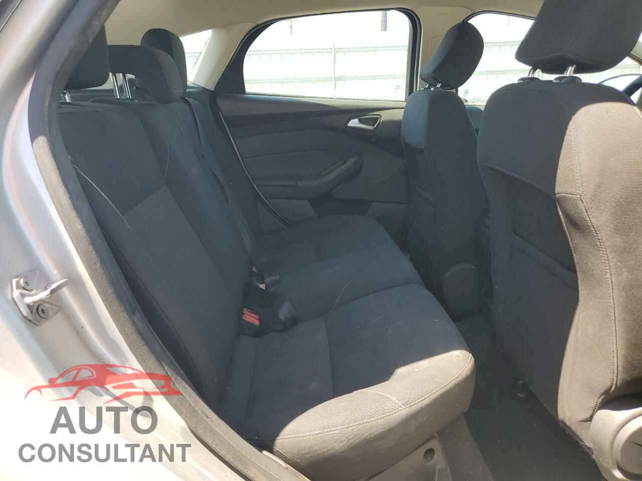 FORD FOCUS 2016 - 1FADP3K20GL344715