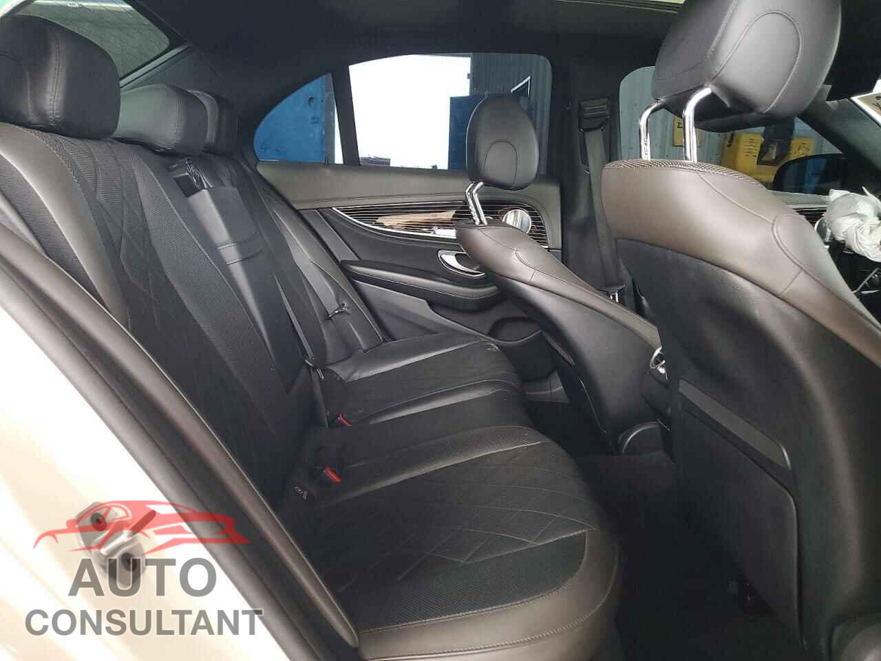 MERCEDES-BENZ E-CLASS 2020 - WDDZF8DB4LA719935