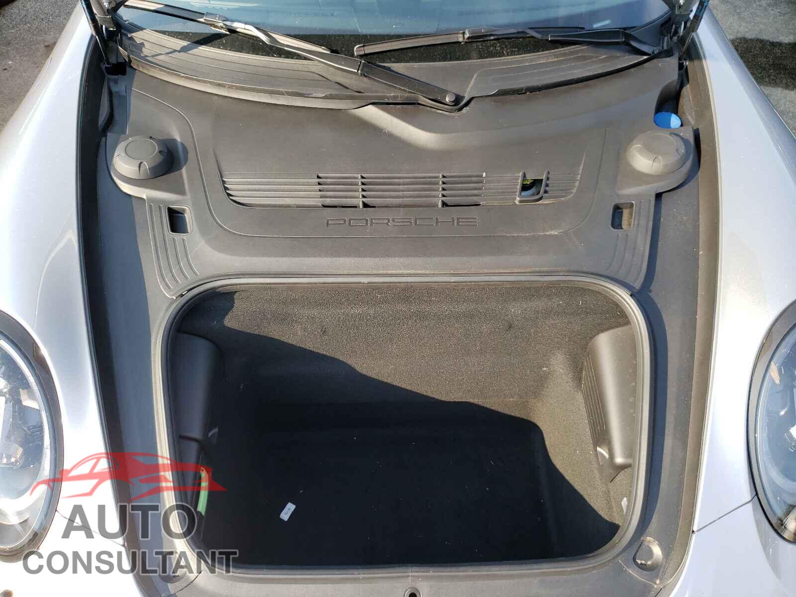 PORSCHE 911 2018 - WP0AC2A96JS175945