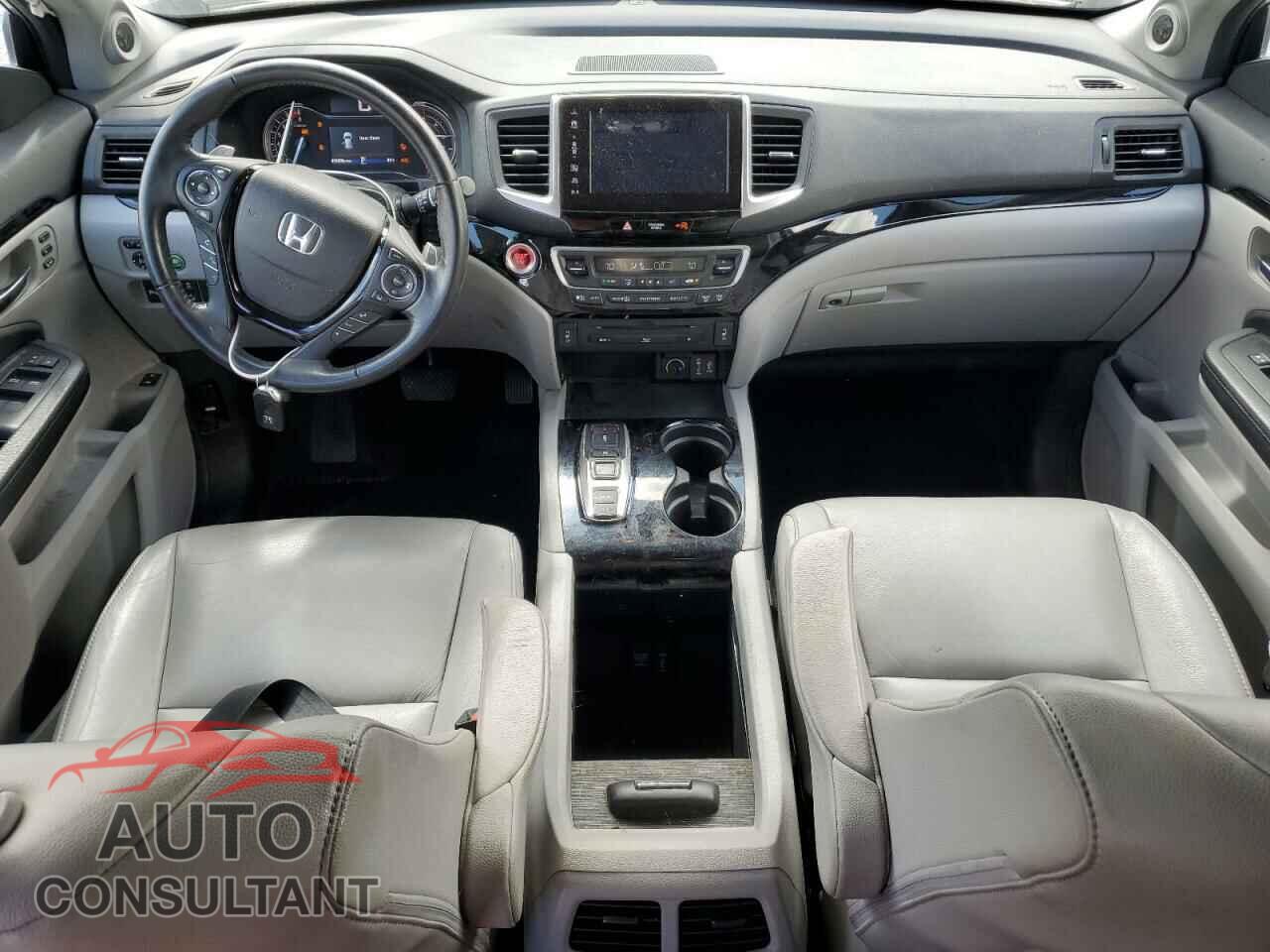 HONDA PILOT 2017 - 5FNYF5H96HB016038