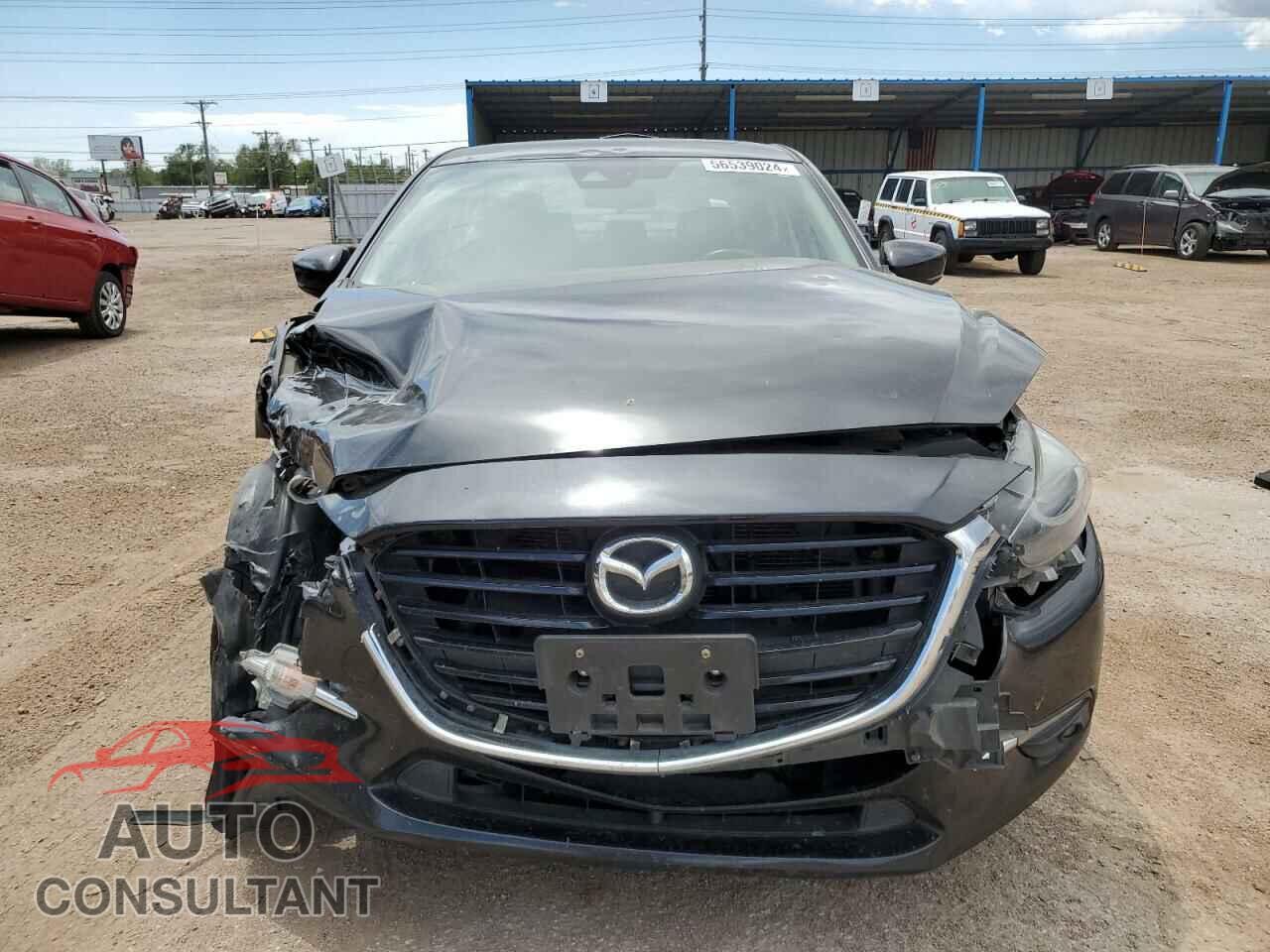 MAZDA 3 2018 - 3MZBN1W32JM198464