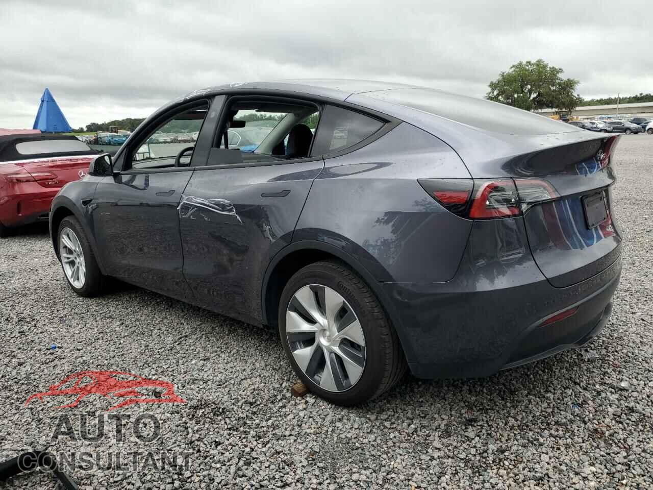 TESLA MODEL Y 2023 - 7SAYGDED1PF932000