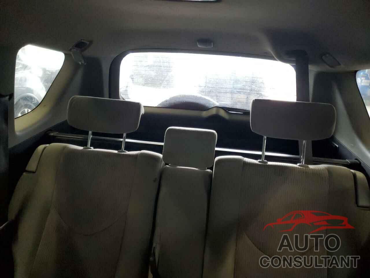 TOYOTA RAV4 2011 - JTMBF4DV9B5043522
