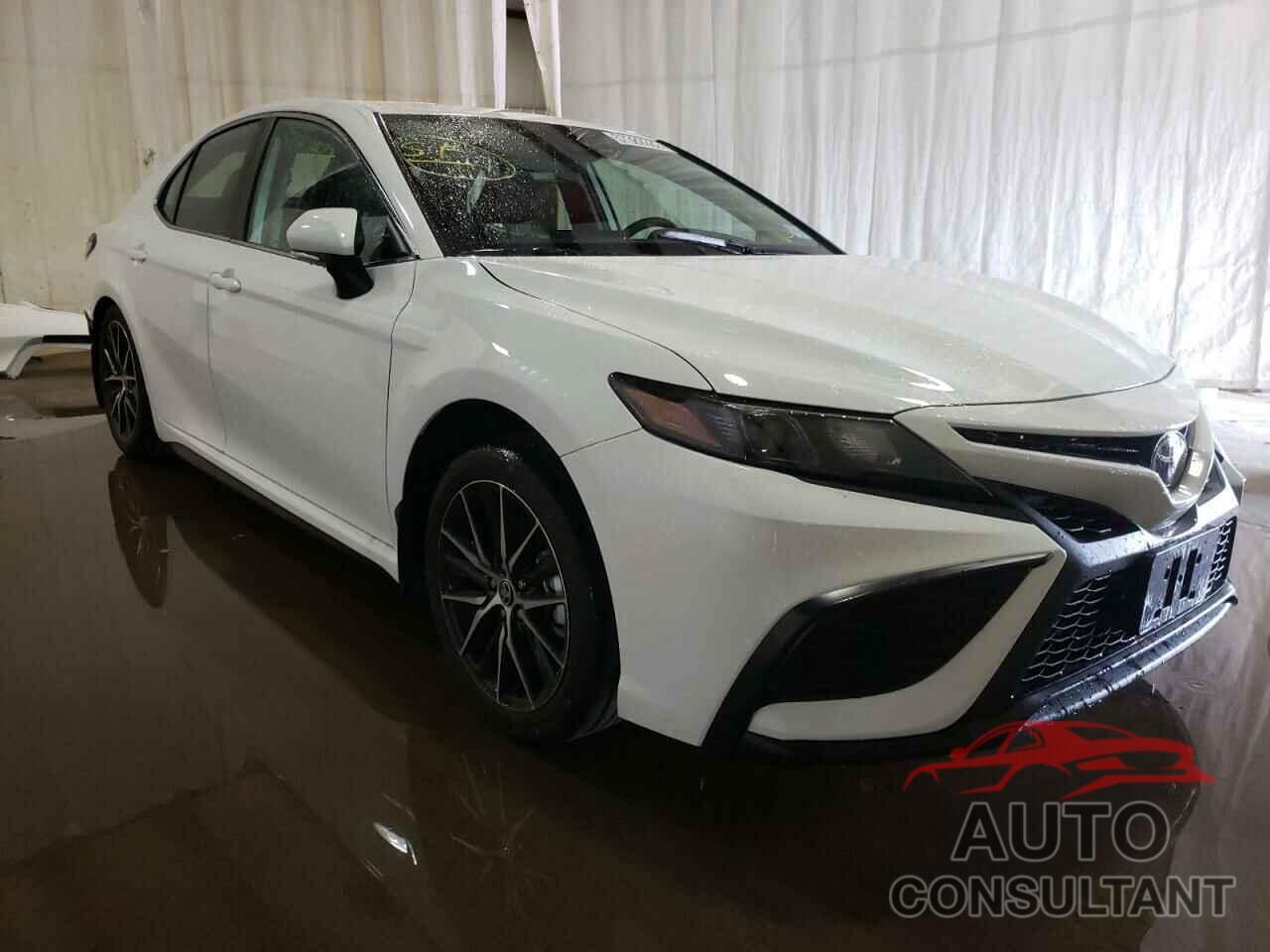 TOYOTA CAMRY 2022 - 4T1G11AK6NU704541