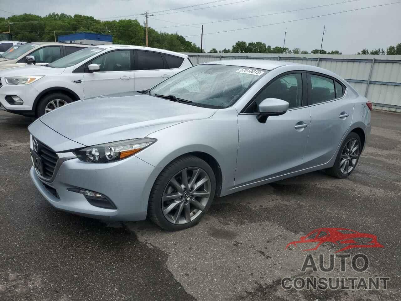 MAZDA 3 2018 - 3MZBN1V38JM206424