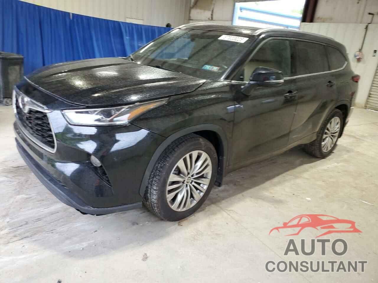 TOYOTA HIGHLANDER 2022 - 5TDFZRBH2NS204097