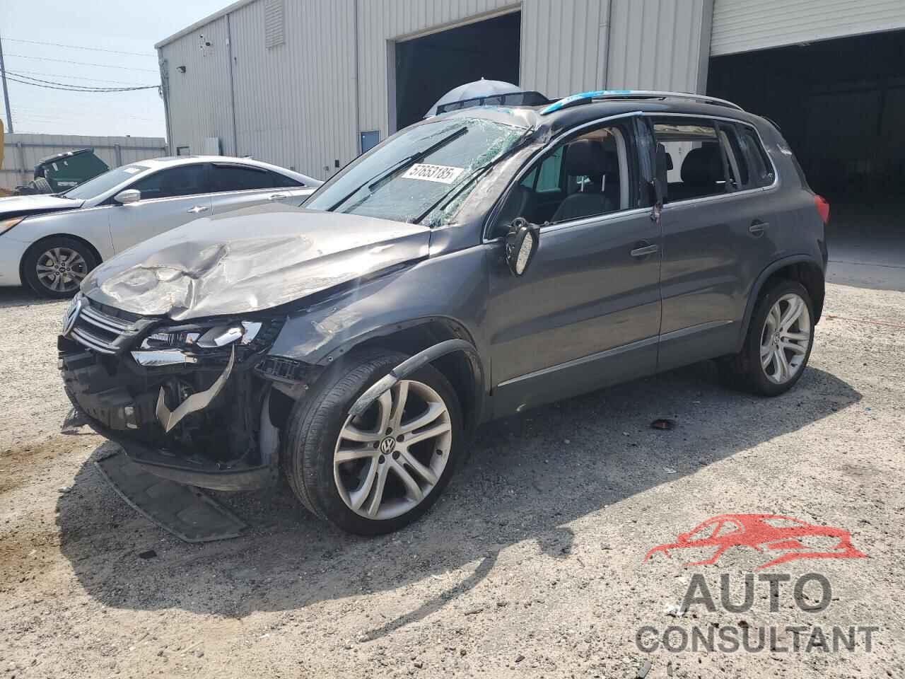 VOLKSWAGEN TIGUAN 2013 - WVGAV7AX6DW549209