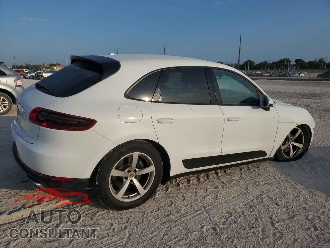 PORSCHE MACAN 2017 - WP1AA2A5XHLB82015