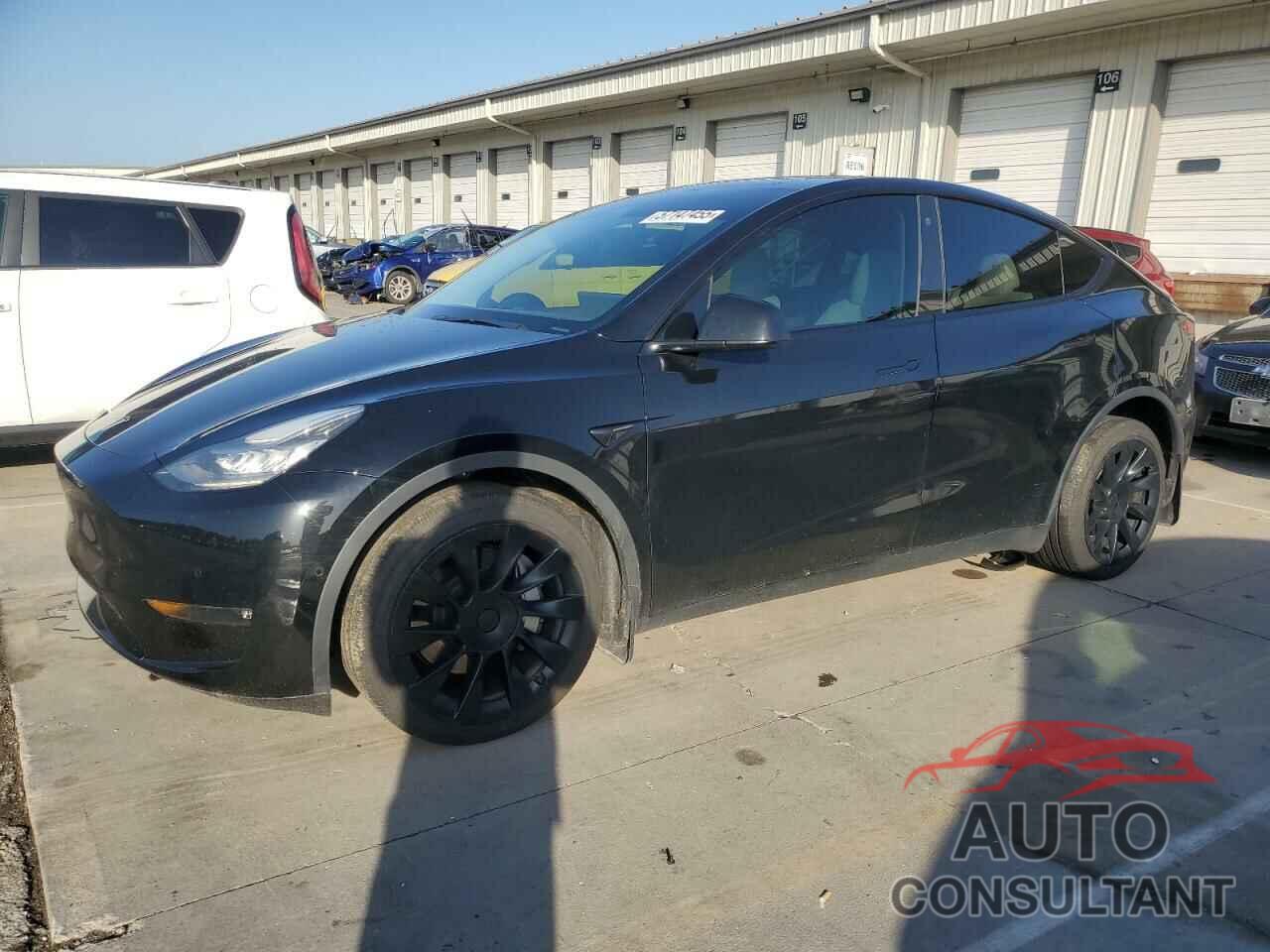 TESLA MODEL Y 2021 - 5YJYGDEE0MF123024