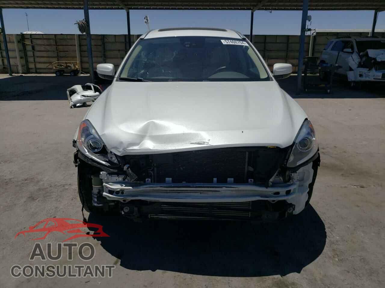 VOLVO XC60 2017 - YV440MRUXH2093136