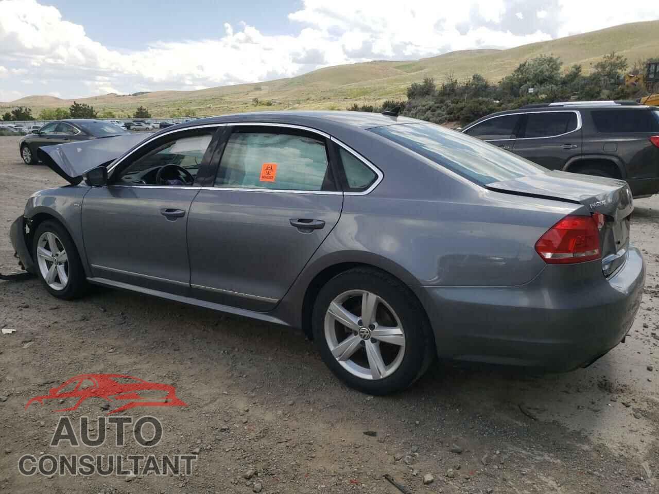VOLKSWAGEN PASSAT 2015 - 1VWAT7A36FC104008
