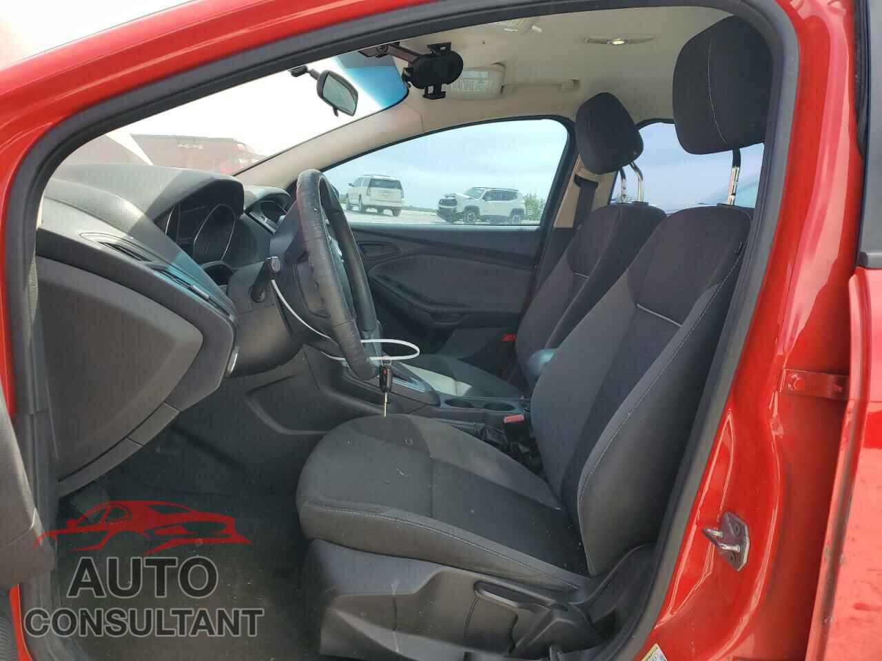 FORD FOCUS 2012 - 1FAHP3F27CL114126