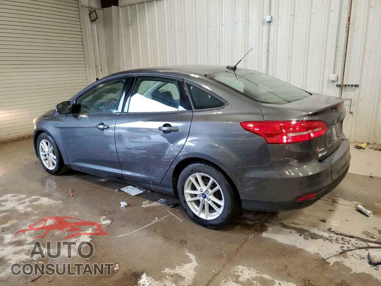 FORD FOCUS 2017 - 1FADP3F26HL319295