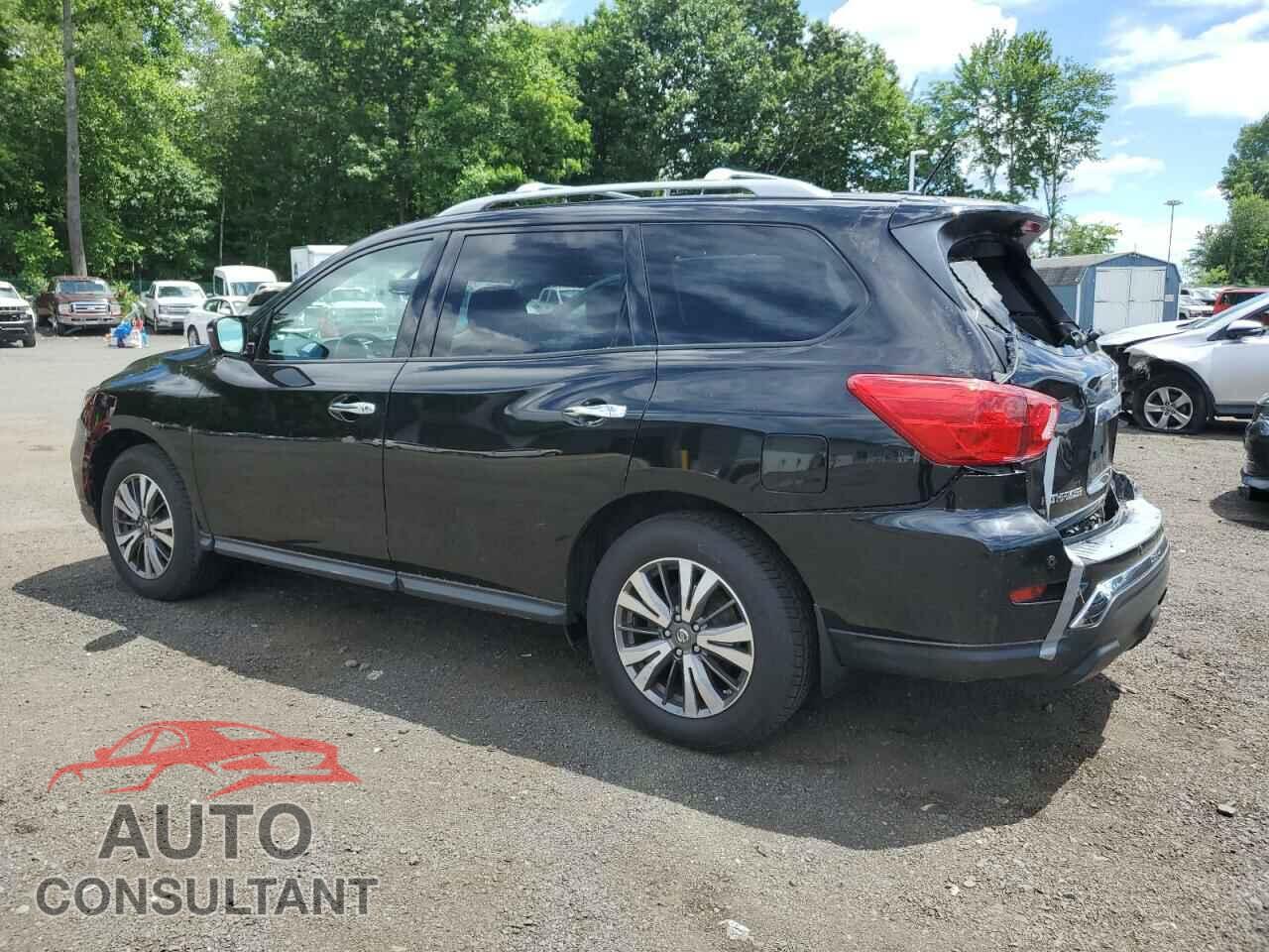 NISSAN PATHFINDER 2017 - 5N1DR2MM7HC651597