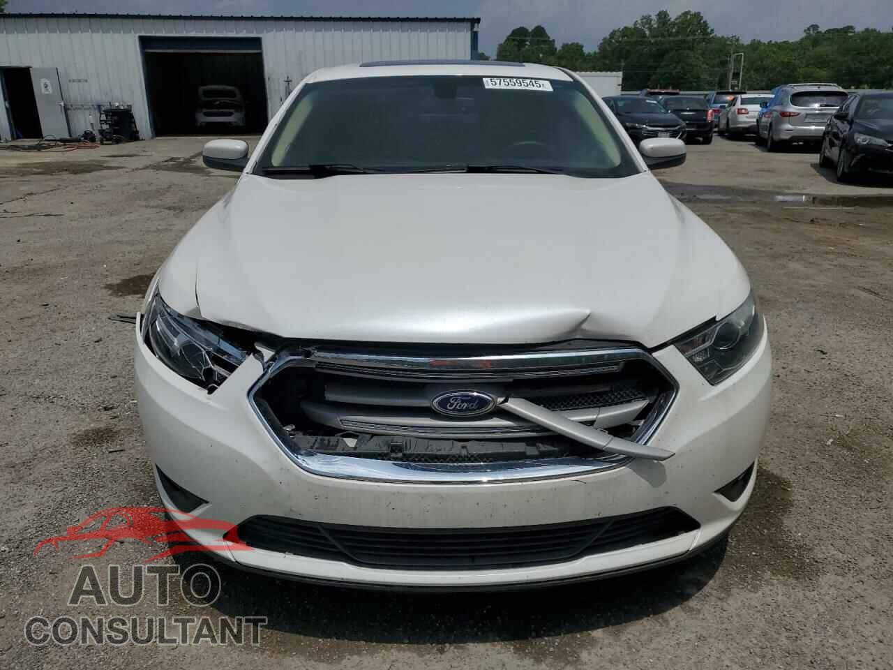 FORD TAURUS 2013 - 1FAHP2E82DG194722