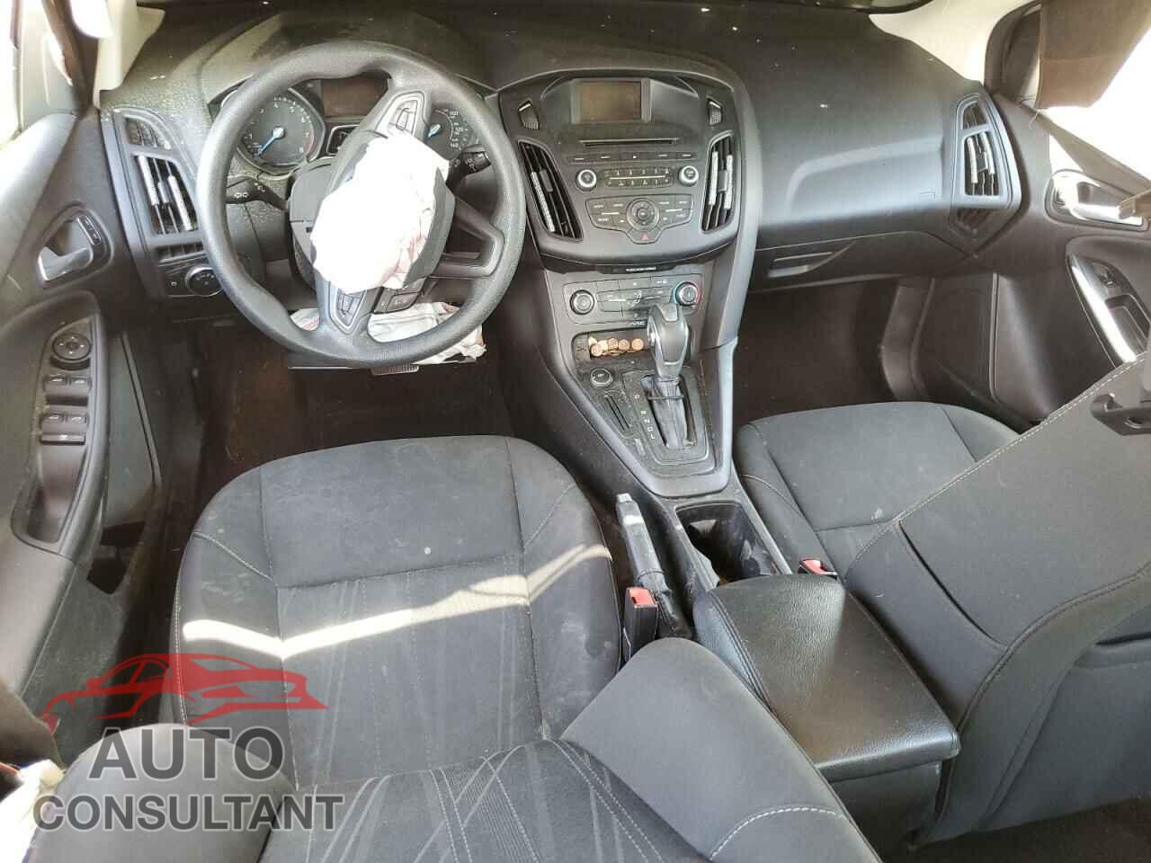 FORD FOCUS 2016 - 1FADP3F21GL345592