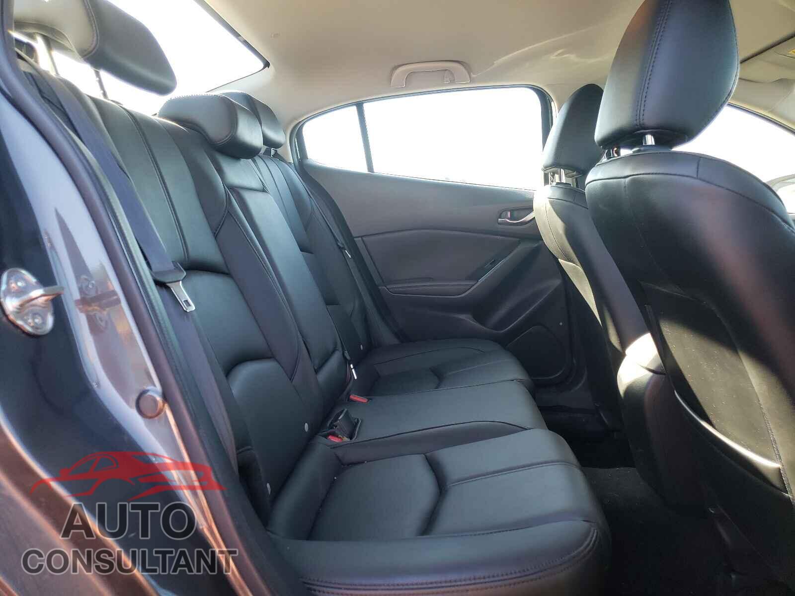MAZDA 3 2017 - 3MZBN1V7XHM122120