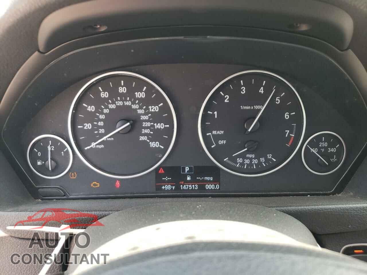 BMW 3 SERIES 2016 - WBA8E1G53GNU12452