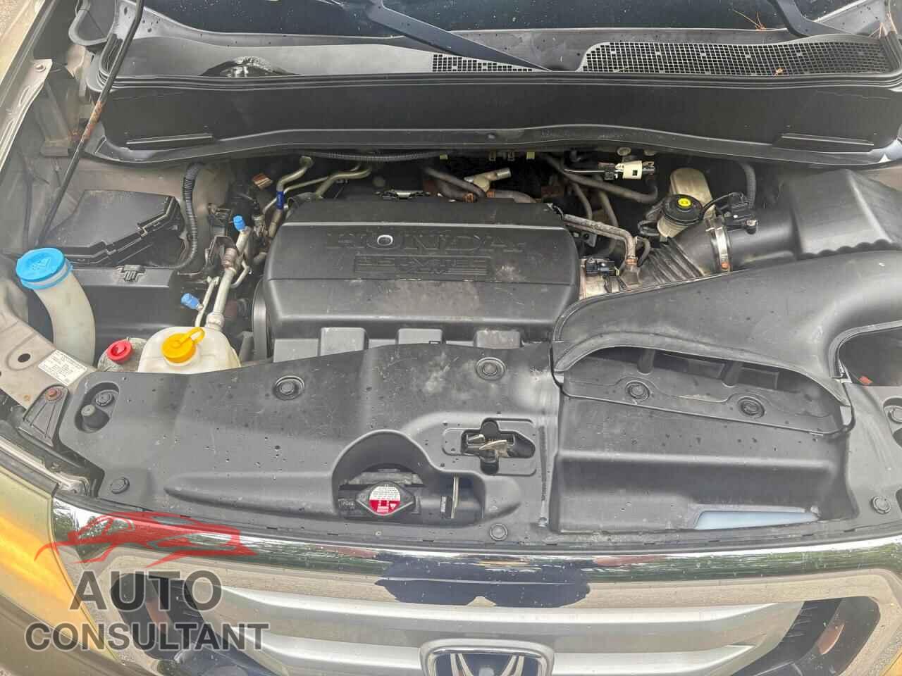 HONDA PILOT 2011 - 5FNYF4H57BB010649