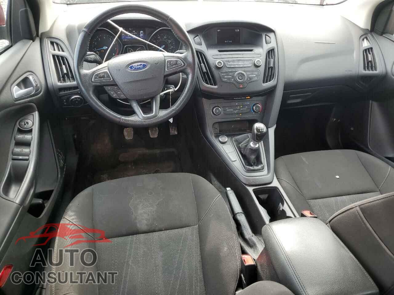 FORD FOCUS 2015 - 1FADP3FE4FL367689