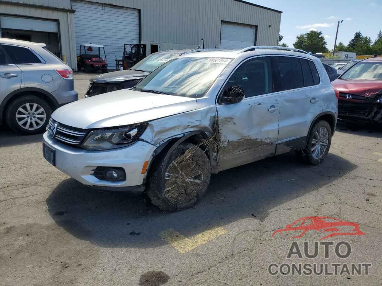 VOLKSWAGEN TIGUAN 2016 - WVGBV7AXXGW578186