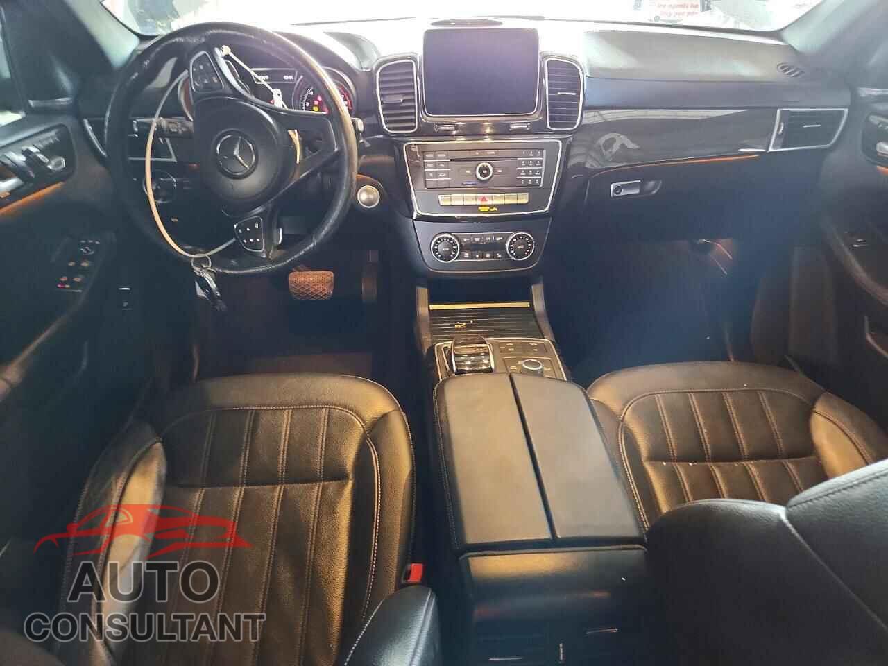 MERCEDES-BENZ GLS-CLASS 2018 - 4JGDF6EE2JB073105
