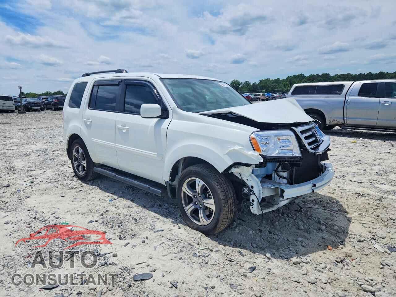 HONDA PILOT 2015 - 5FNYF3H30FB027193