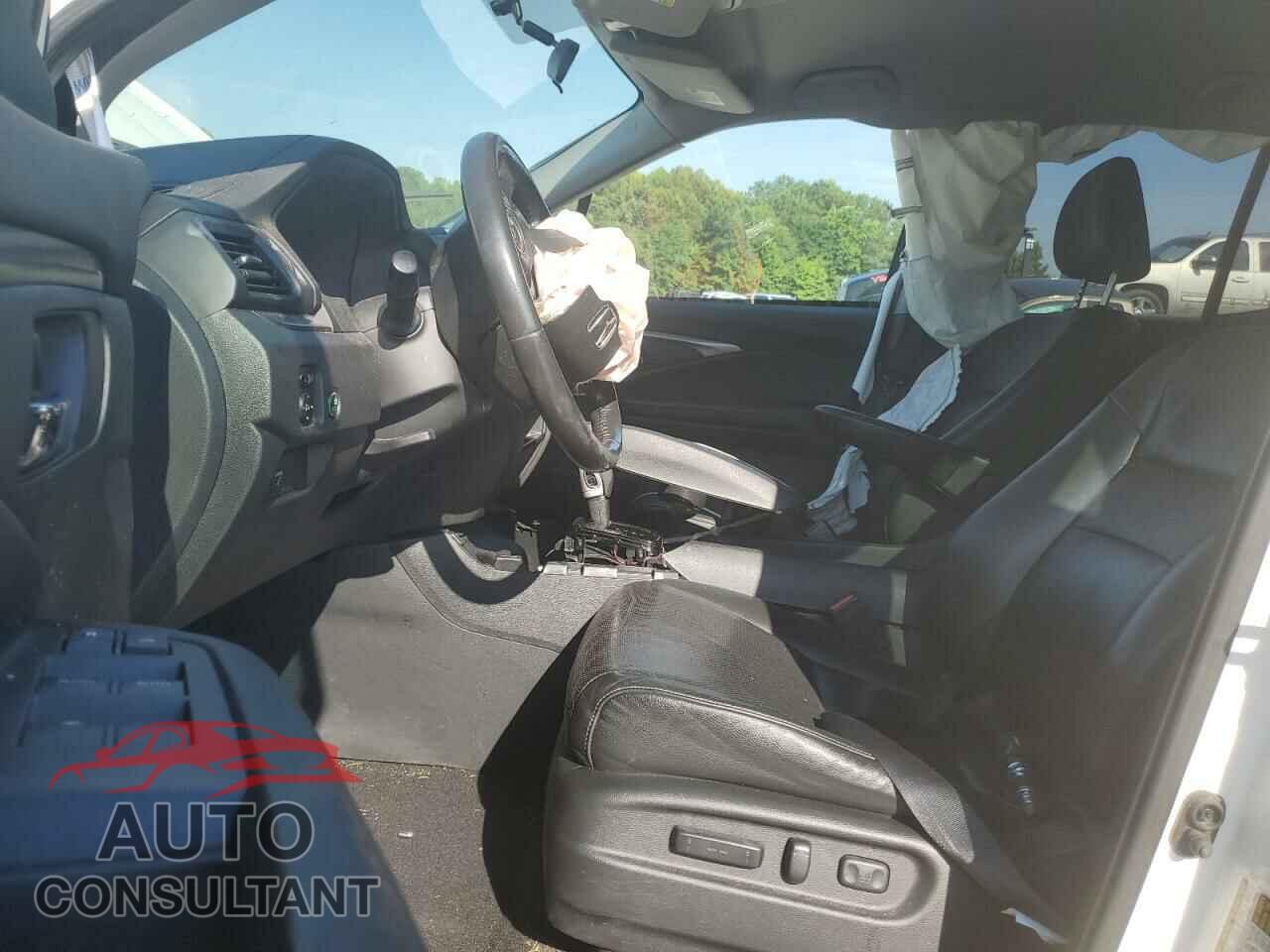 HONDA RIDGELINE 2017 - 5FPYK2F57HB009956