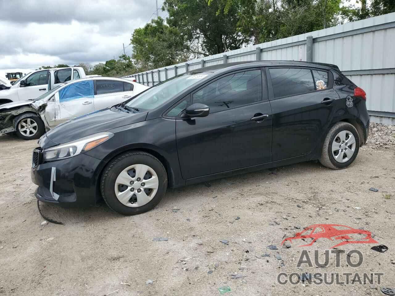 KIA FORTE 2017 - KNAFK5A84H5686951