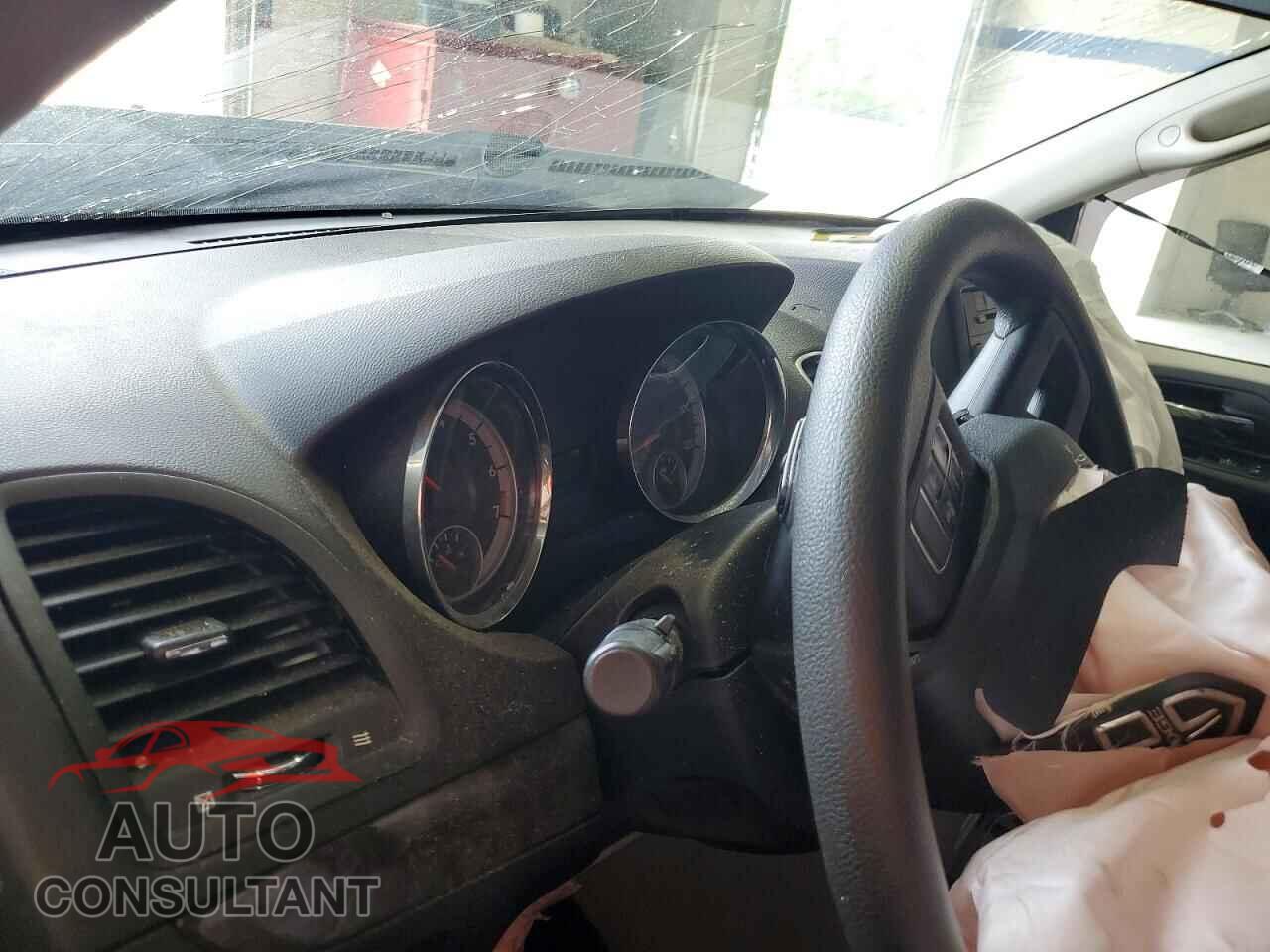 DODGE CARAVAN 2011 - 2D4RN4DG0BR647016