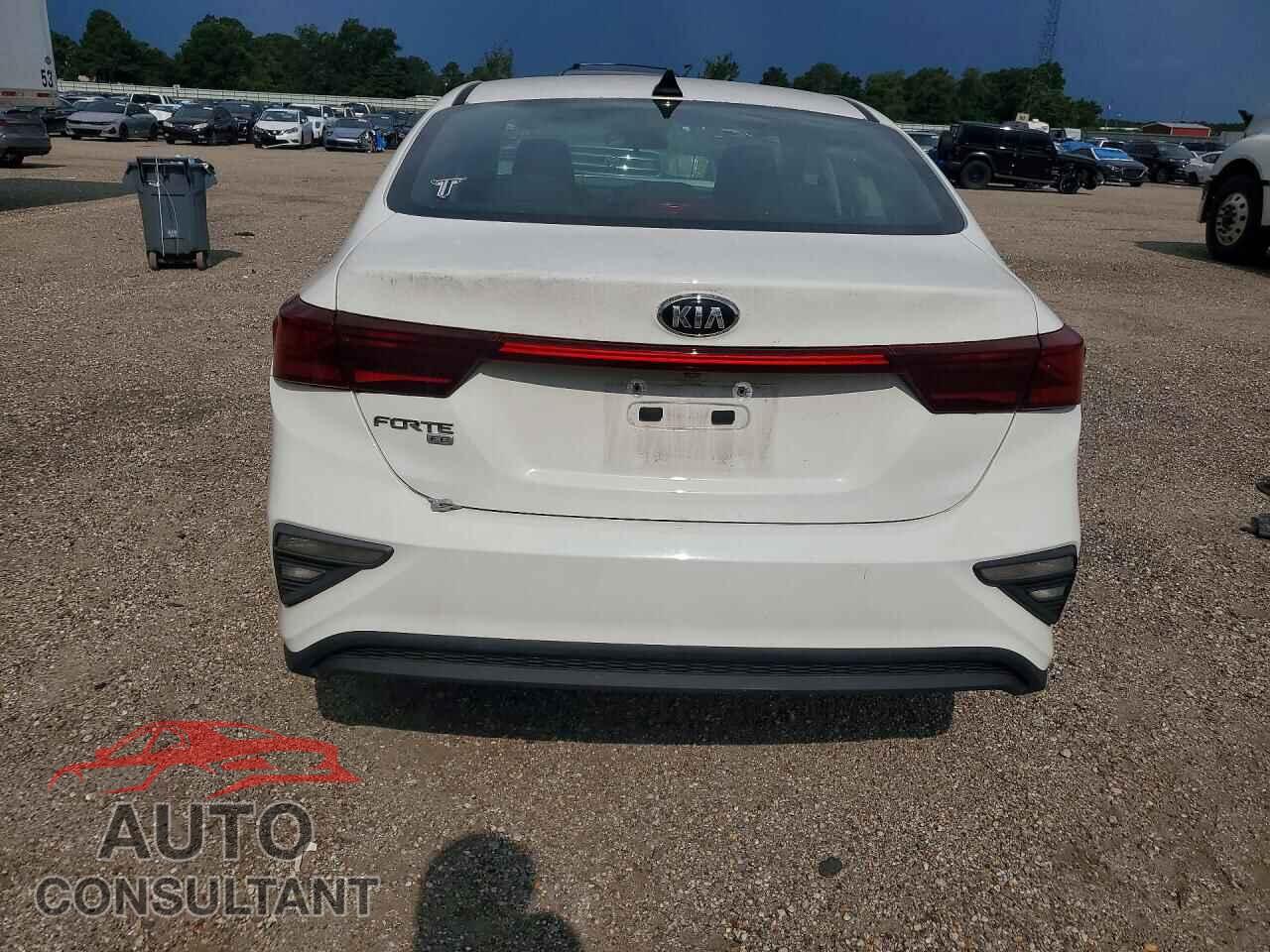 KIA FORTE 2021 - 3KPF24AD8ME289431