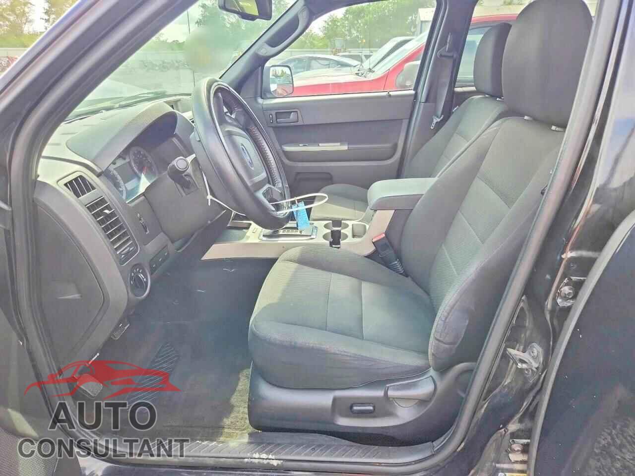 FORD ESCAPE 2009 - 1FMCU03709KB26429